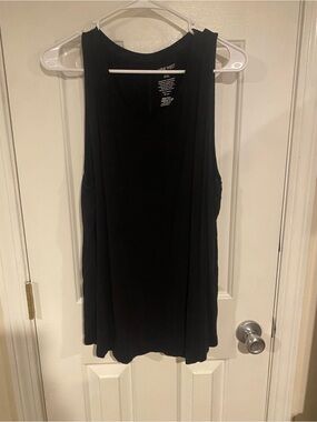 Nine West Black Relaxed Swing Tank